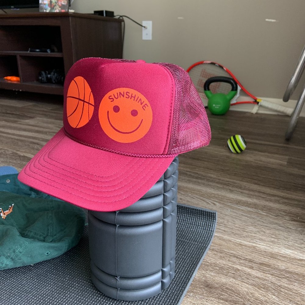 NEW YORK SUNSHINE TRUCKER HAT